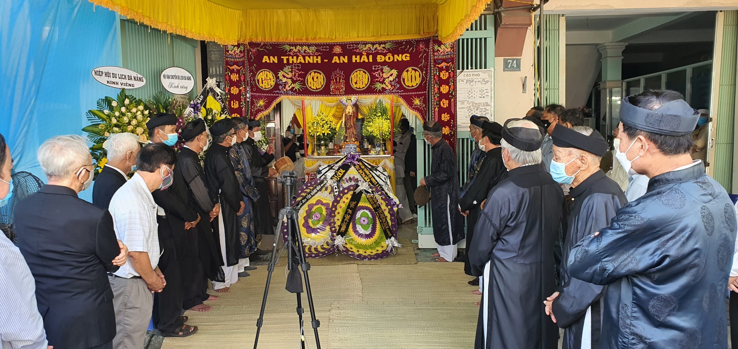 vieng ong Dang Van Ba